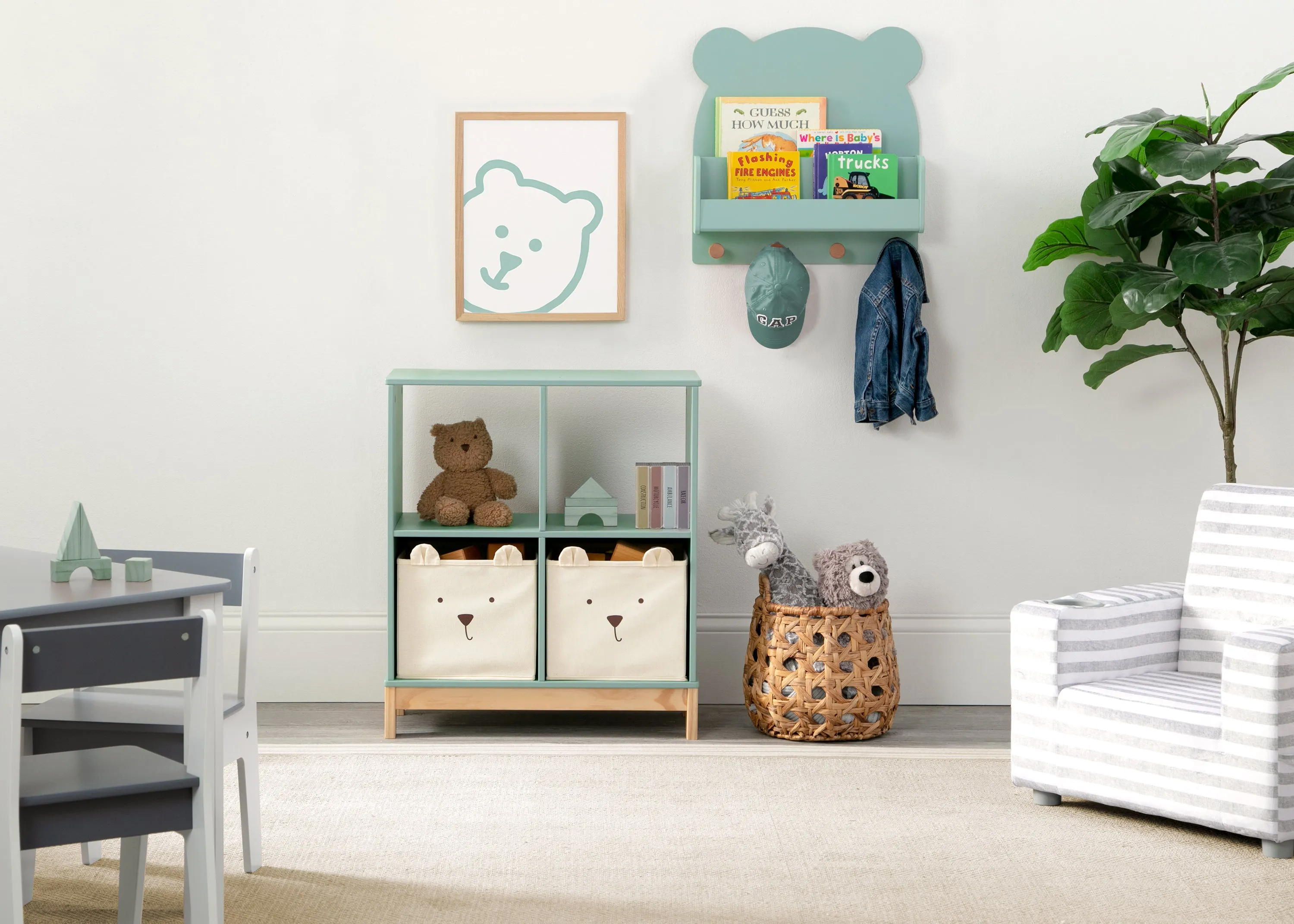Brannan Bear Wall Shelf with 4 Hooks