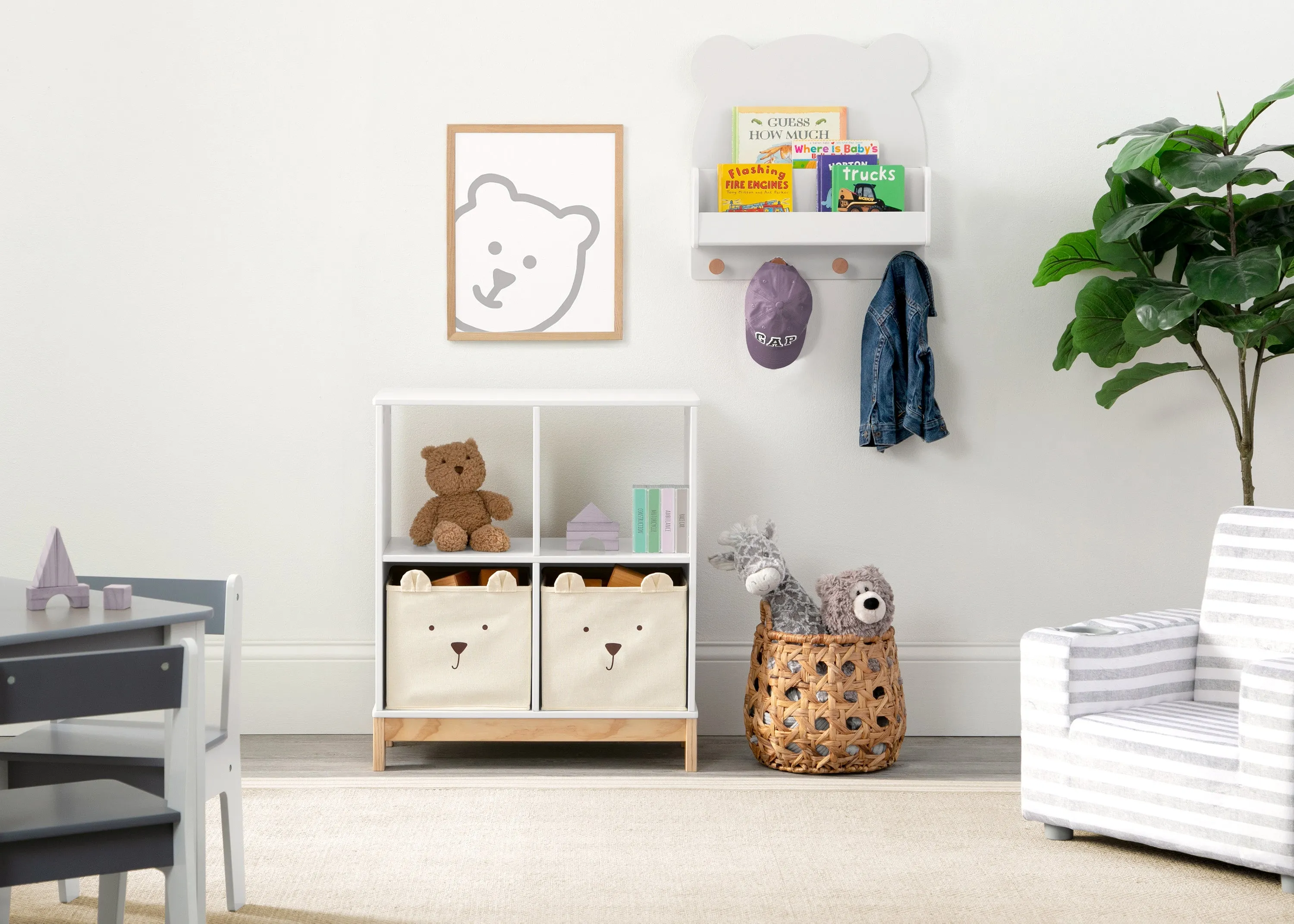 Brannan Bear Wall Shelf with 4 Hooks