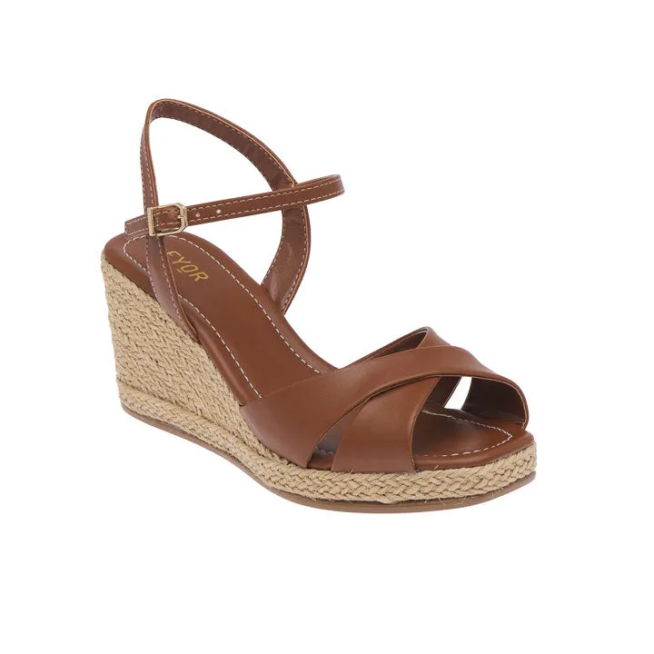 Chic Holiday Wedge BDV 116