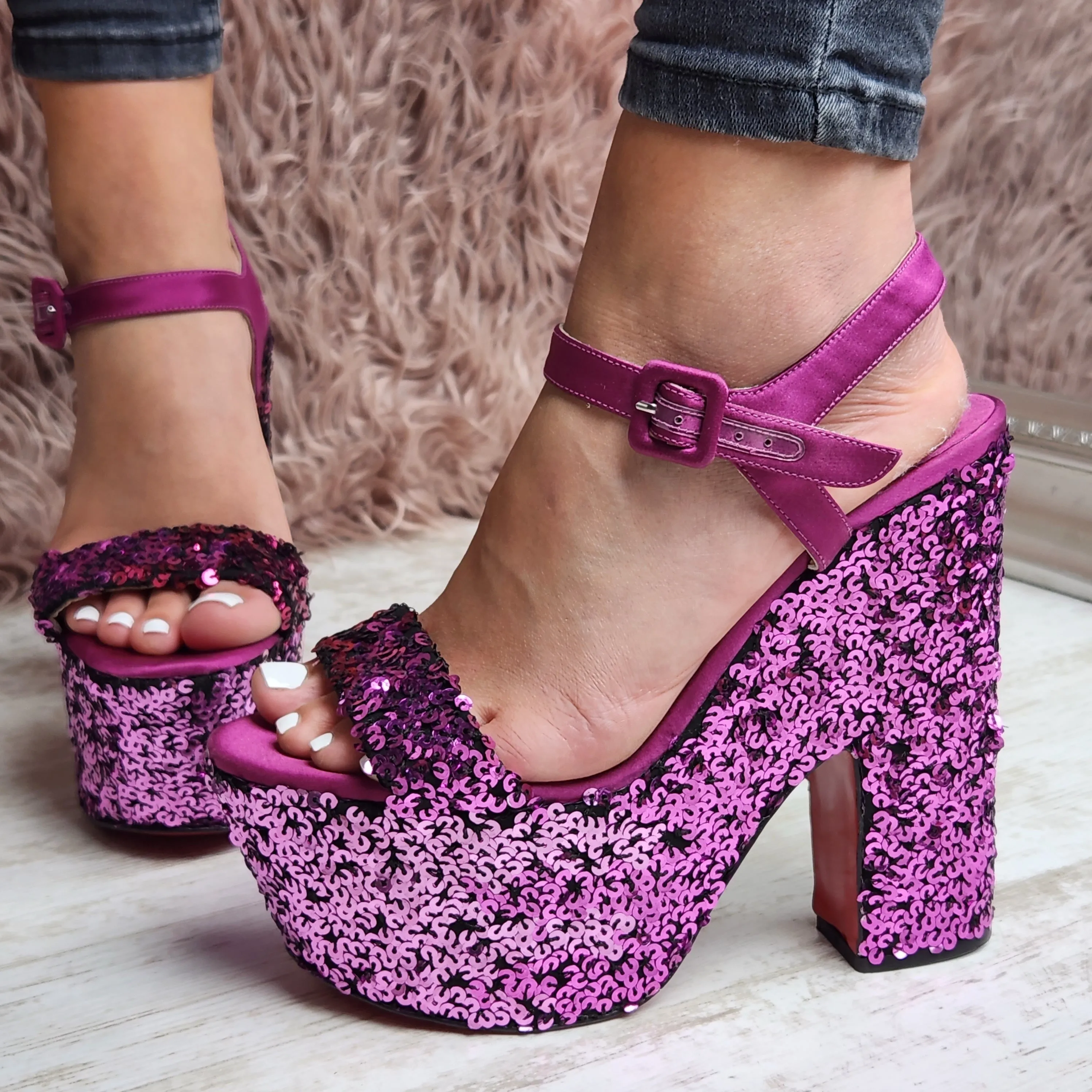 CHRISTIAN LOUBOUTIN SEQUIN PLATFORM SANDALS EU 40/ UK 7