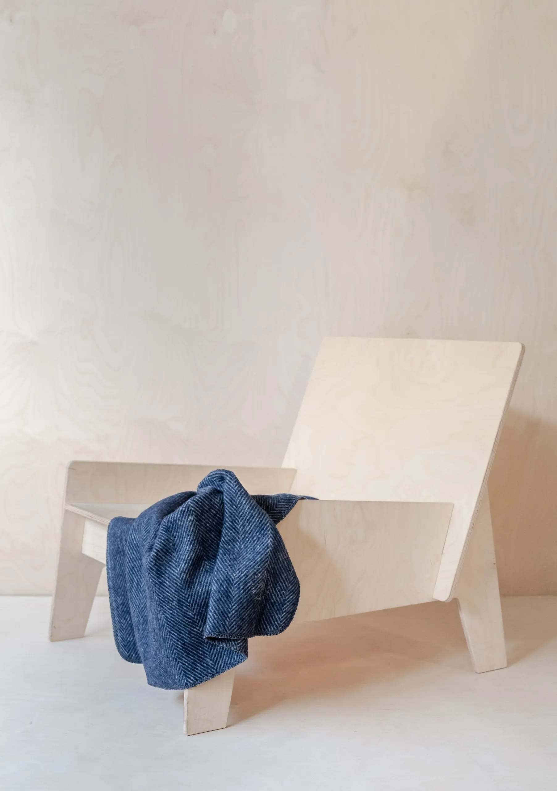 Recycled Wool Small Pet Blanket in Navy Herringbone